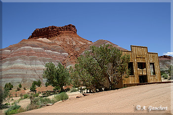 Red Rock Saloon